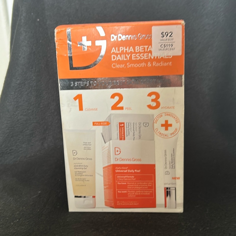 Dr Dennis Gross Alpha Beta essentials.